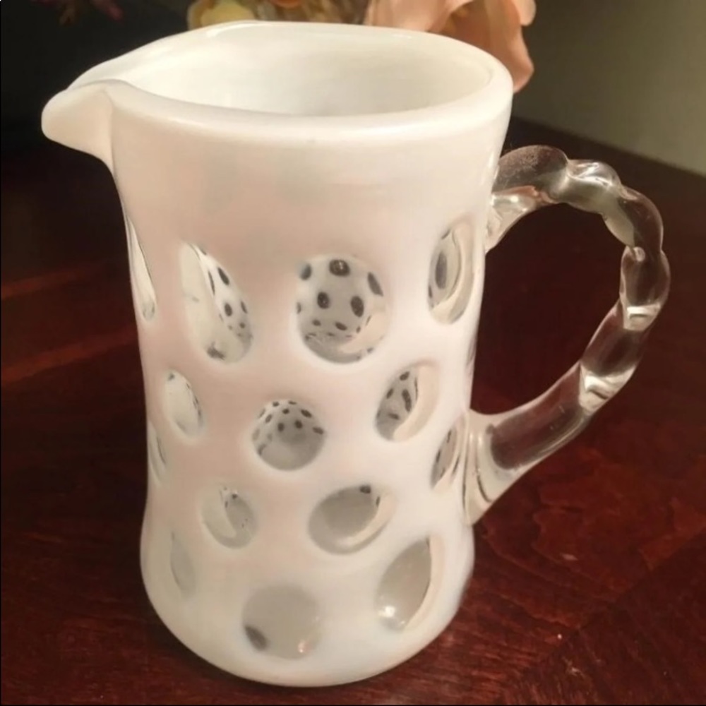 Lovely Vintage Fenton Opalescent Coin Dot Creamer